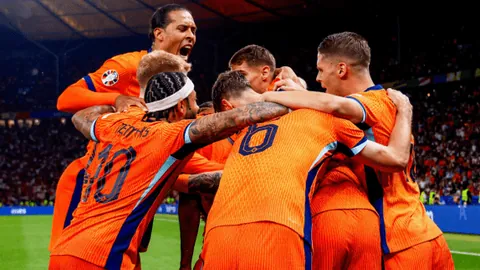 激战升级！揭秘美职男篮西部分区巅峰对决，胜者花落谁家？